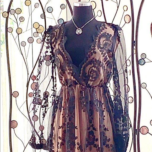 Boohoo Dresses & Skirts - Boutique Lace Plunge Skater Dress